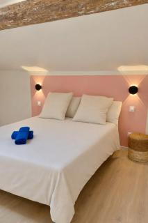 Suites zen dans maison d'hôtes avec piscine intérieure et jardin - 5