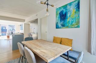 Modern Family Apartment in Local Area - 7