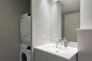 Modern Family Apartment in Local Area - 5