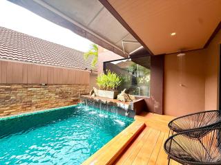 Westkey Kamala Hotel - 2