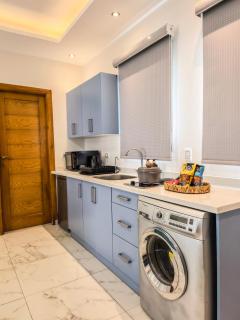 Modern Studio in Sheikh Zayed - 3