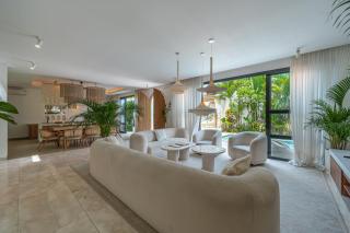 Altara Villa Umalas - Stylish 4BR Villa with Patio & Balcony in Umalas - 9