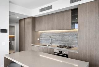 2BR Resort Style Apartment with Panoramic Views - 3