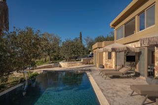 Sunrise Villa - Earthen Stone Escape by etouri - 1