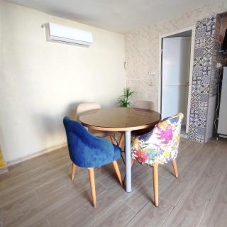 Cozy small house near the beach - 2