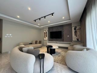 Luxury Lake View Apartment 3BR New Cairo - 1