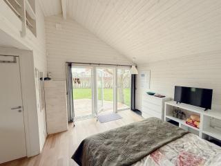 Studio apartment, Beach 400 m, Patio & BBQ - 4