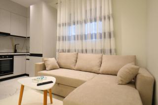 Cozy Old Beach Apartments Vlore - 3