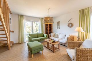 SEASIDE APARTMENTS - MOSSY GREEN - 9