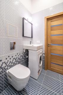 Designer Library House Studio, Walk to Old Town - 7