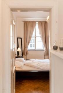 Flowers APARTMAN - 1