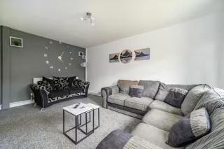 Affordable Single Room LS16 Near Leeds - 4