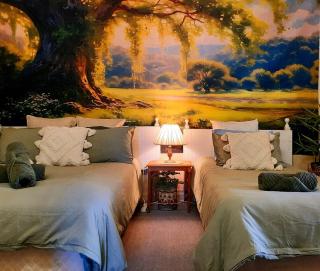 Spacious Outback Home for Groups and families with Private BBQ & Aircon - 3