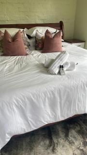 Indaba Tree Cottage - 4