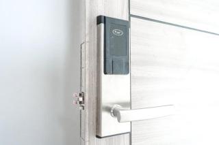 RedDoorz near Araya Family Club House - 3