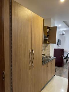 Royal Residency 542 - 6