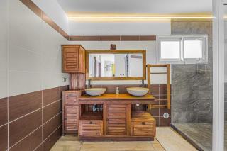 Villa Terre-Sainte avec vue mer et piscine privée - 2