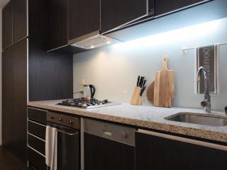 NYC Suite - FREE Parking, Pool & Gym - 1