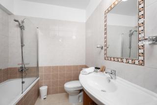 Thea Court Seaview Retreat - 3