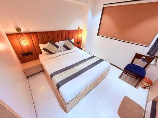 Hotel Maria Plaza Thane - 8