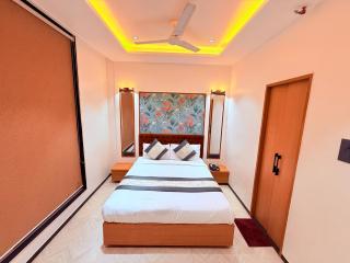 Hotel Maria Plaza Thane - 9