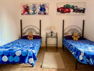 Spanish farmhouse with pool and orchard - 3
