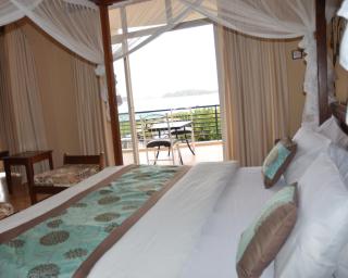 Ryan's Bay Hotel - 6