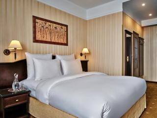 Hotel President - 8