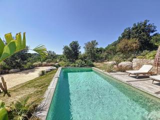 Villa moderne - 4 suites parentales - vue sur le maquis - Piscine - Boulodrome - Jardin - Porto Vecchio - 5