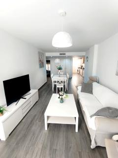Apartamento centro Torremolinos con Parking - 0