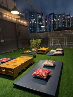 MFB 602 1BHK Apartment by Charter Stays - 1
