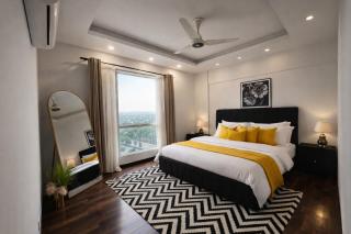 Top Floor Centaurus View Executive Two Bedrooms Apartment in ELYSIUM TOWER ISLAMABAD - 3