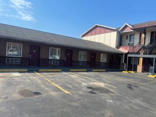 Super 8 by Wyndham Mifflinville Near Bloomsburg - 8