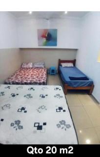 Casa Studio Mega - Espaço Terreo Privativo - 80m2 - Qto Family c Wi-Fi - Wc Priv - Cozinha Comp a 200 mts da Praia - Com Garagem - 6