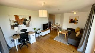 Modernes Apartment mit Bergpanorama & Terrasse - 0