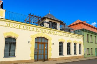 Villa Libri - víceúčelový prostor s ubytováním - 0