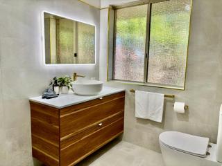 Quiet Leafy Retreat - Close to Perth CBD - 7