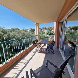 Luminous studio terrace and view of Porto-Vecchio - 0