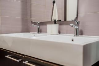 Red Vibe Apartments Central - 9