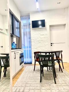 10, LVIV APART 2 кім ізольовані Центр з балконом безкоштовна парковка - 4