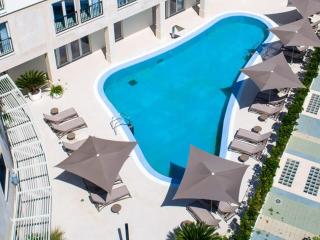 LuMare Seafront Penthouse - 8