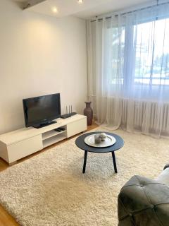 Xtra Comfort Apartment - 7