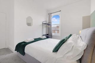 Cozy Home in Avenue Terrace, Sleeps 8 - 7