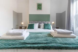 Cozy Home in Avenue Terrace, Sleeps 8 - 6