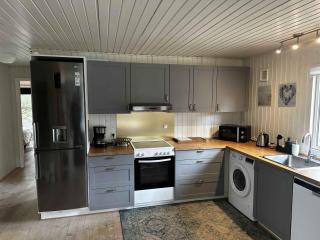 Stylish Beachside Cottage With Large Terrace - 8