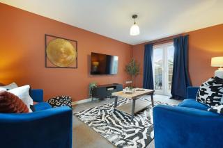 Stylish Teesside Home Ideal for Work or Leisure - 3