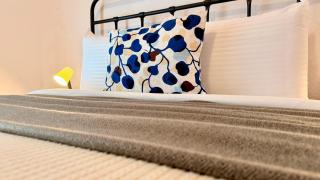 Timeless Stay - Stylish 2BR near Unirii & Cathedral - 1