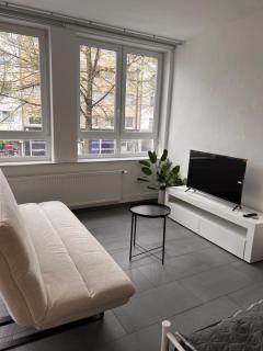 Modern Apartment with 2 Beds, Netflix & Top Location - 8