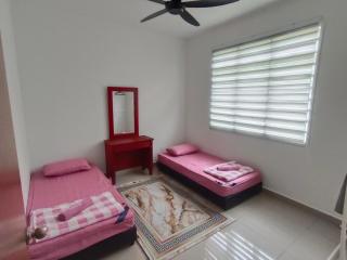 MySARA Homestay - 4