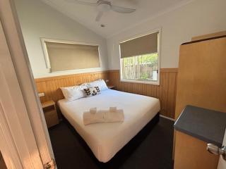 Longreach Starlight Cabins - Boutique Outback Accommodation - 6